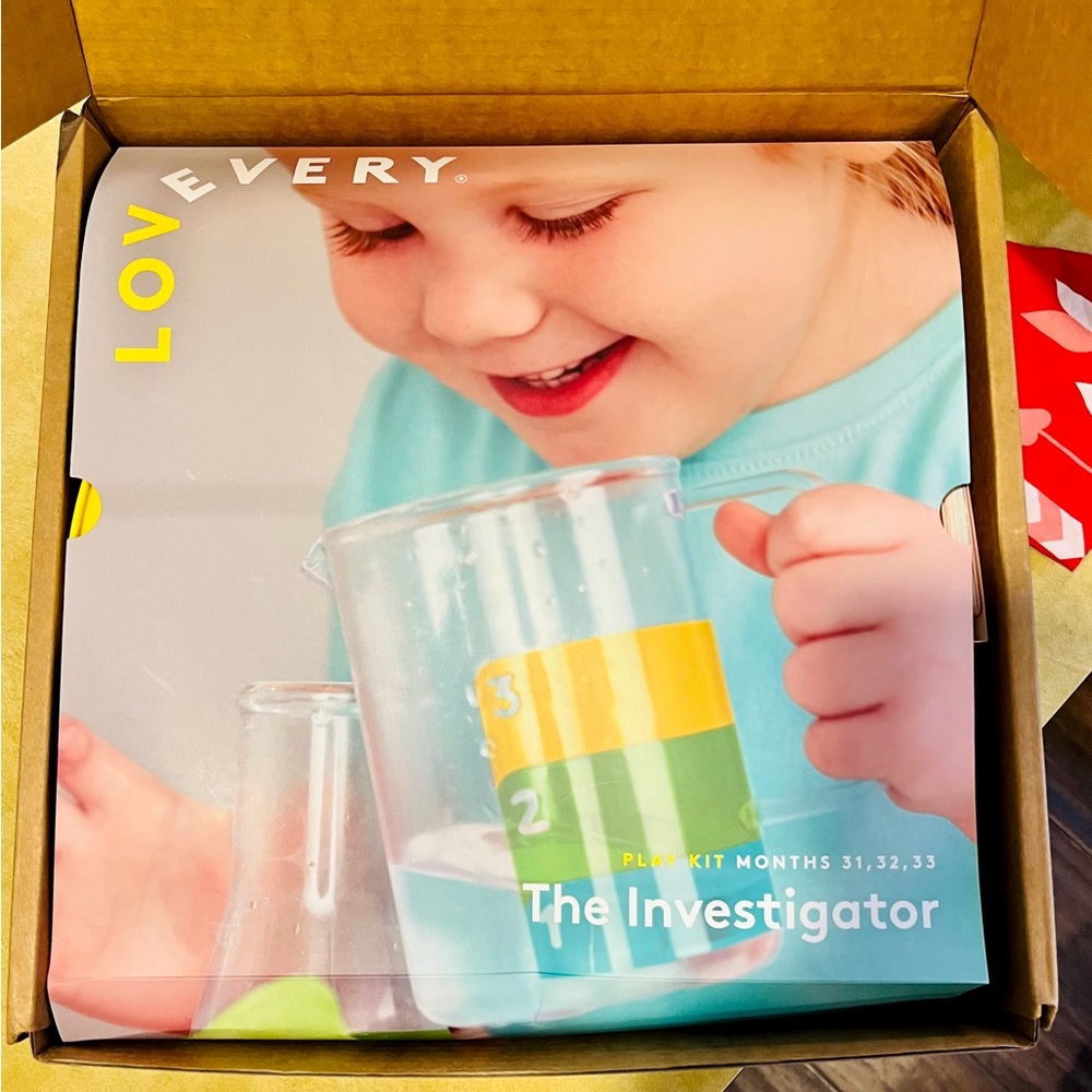 LOVEVERY: The Investigator : 31, 32 + 33 months playkit